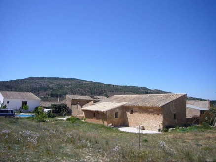 Pinoso property: House for sale in Pinoso, Spain 98996