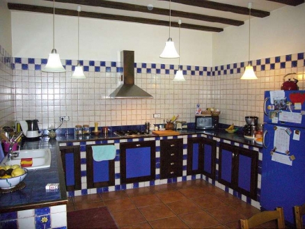 Pinoso property: House with 4 bedroom in Pinoso, Spain 99273