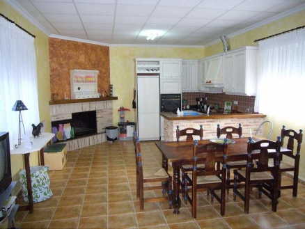 Pinoso property: Alicante House 99273