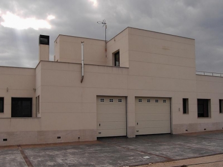 Yecla property: Villa for sale in Yecla, Spain 99339