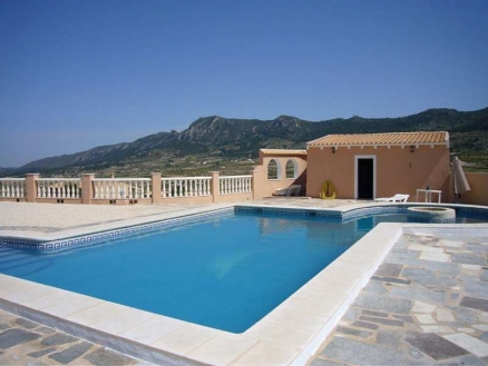 Villa for sale in town,  99488