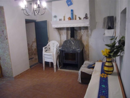 Pinoso property: Pinoso Townhome 99535
