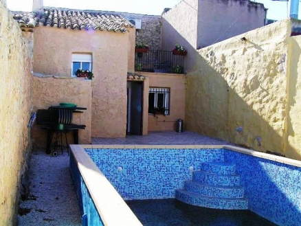 Pinoso property: Pinoso Townhome 99604