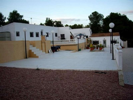 Hondon de las Nieves property: Villa for sale in Hondon de las Nieves 99724