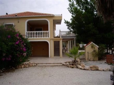 Hondon de las Nieves property: Villa with 5 bedroom in Hondon de las Nieves, Spain 99733