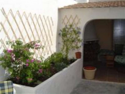 Pinoso property: House with 3 bedroom in Pinoso, Spain 99789