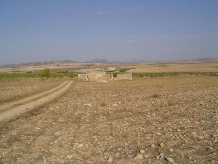Yecla property: Land with bedroom in Yecla, Spain 99803