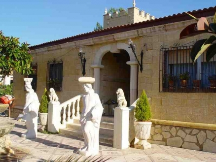 Villa for sale in town 117868