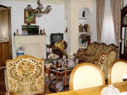 Villa for sale in town, Spain 117868