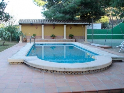 Villa for sale in town, Spain 117892