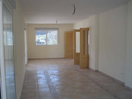 Villa&nbsp;with&nbsp;3&nbsp;bedroom&nbsp;in&nbsp;town&nbsp;117925