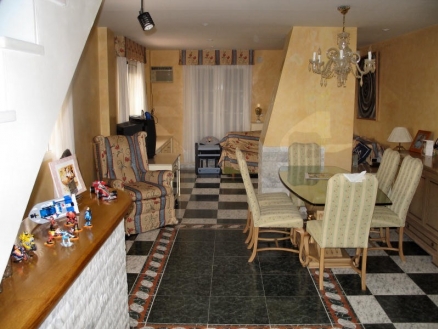 Villa&nbsp;with&nbsp;3&nbsp;bedroom&nbsp;in&nbsp;town&nbsp;117977