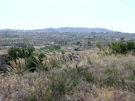 Land&nbsp;with&nbsp;bedroom&nbsp;in&nbsp;town,&nbsp;Spain&nbsp;118002