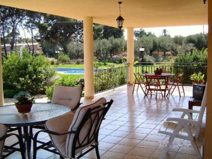 Villa&nbsp;with&nbsp;bedroom&nbsp;in&nbsp;town&nbsp;118217