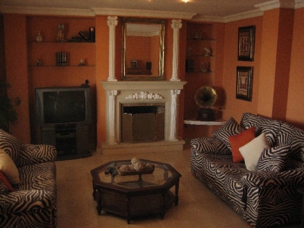 Villa&nbsp;for&nbsp;sale&nbsp;in&nbsp;town,&nbsp;Spain&nbsp;118241