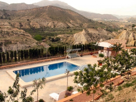 Villa&nbsp;with&nbsp;6&nbsp;bedroom&nbsp;in&nbsp;town,&nbsp;Spain&nbsp;118246