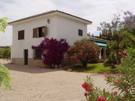 Busot&nbsp;property:&nbsp;Villa&nbsp;for&nbsp;sale&nbsp;in&nbsp;Busot,&nbsp;Spain&nbsp;118260