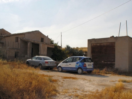 Villa&nbsp;for&nbsp;sale&nbsp;in&nbsp;town,&nbsp;Spain&nbsp;118274