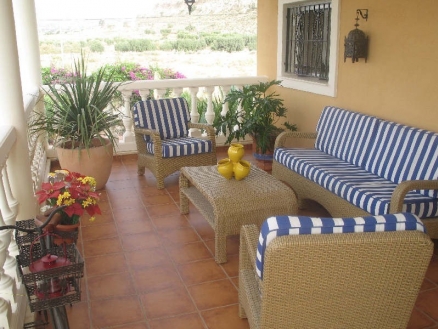 Villa&nbsp;for&nbsp;sale&nbsp;in&nbsp;town,&nbsp;Spain&nbsp;118374