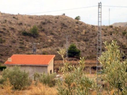 Land&nbsp;with&nbsp;bedroom&nbsp;in&nbsp;town&nbsp;118479