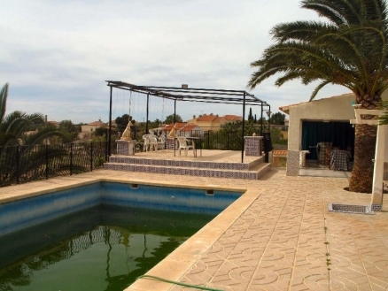 Villa&nbsp;for&nbsp;sale&nbsp;in&nbsp;town,&nbsp;Spain&nbsp;118485