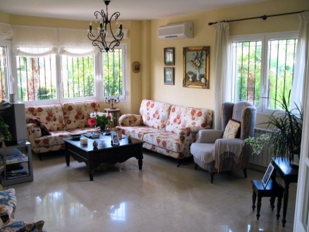 Villa&nbsp;for&nbsp;sale&nbsp;in&nbsp;town,&nbsp;Spain&nbsp;118545