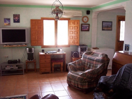 Villa&nbsp;with&nbsp;bedroom&nbsp;in&nbsp;town&nbsp;118655