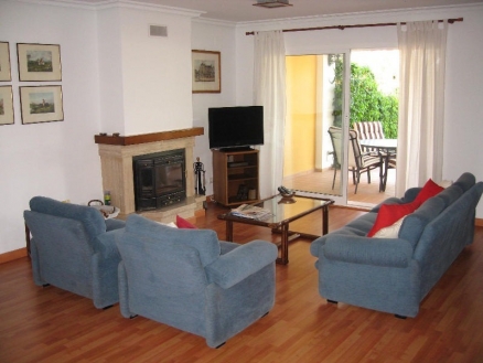 Townhome&nbsp;with&nbsp;3&nbsp;bedroom&nbsp;in&nbsp;town&nbsp;118658