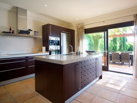 Benahavis&nbsp;property:&nbsp;Malaga&nbsp;property&nbsp;|&nbsp;4&nbsp;bedroom&nbsp;Villa&nbsp;118951