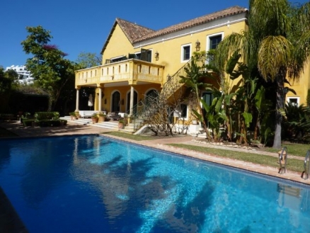 Villa for sale in town 119868