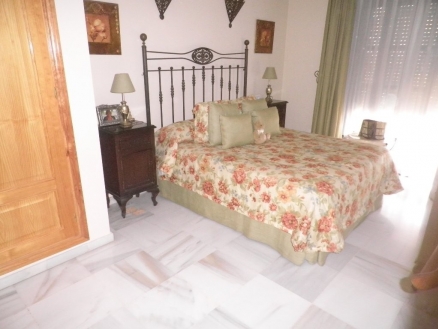 Estepona property: Apartment for sale in Estepona, Malaga 119880