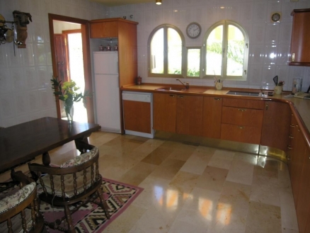 Villa&nbsp;with&nbsp;4&nbsp;bedroom&nbsp;in&nbsp;town&nbsp;119889