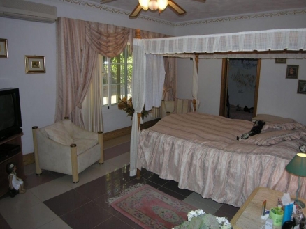 Villa&nbsp;with&nbsp;5&nbsp;bedroom&nbsp;in&nbsp;town&nbsp;119891