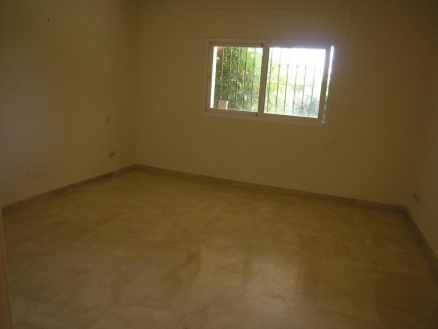 New&nbsp;Golden&nbsp;Mile&nbsp;property:&nbsp;New&nbsp;Golden&nbsp;Mile&nbsp;Apartment&nbsp;120004