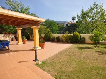 Villa&nbsp;for&nbsp;sale&nbsp;in&nbsp;town,&nbsp;Spain&nbsp;120177