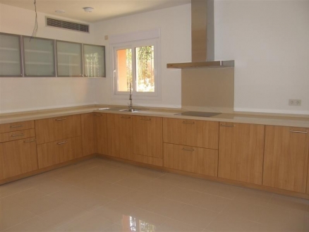 Sotogrande&nbsp;property:&nbsp;Cadiz&nbsp;Villa&nbsp;120203