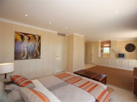 Elviria property: Elviria Villa 120396