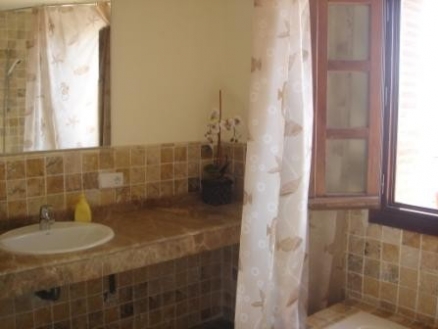 Townhome with 3 bedroom in town 120598