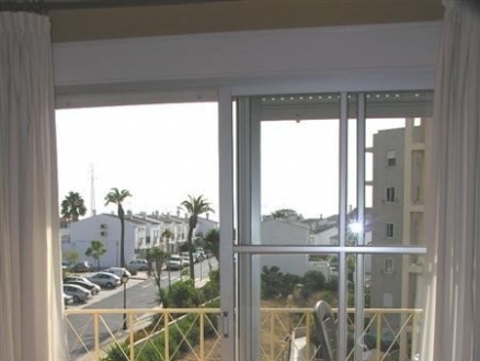 Estepona property: Apartment for sale in Estepona, Malaga 121328