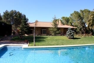 Villa&nbsp;with&nbsp;7&nbsp;bedroom&nbsp;in&nbsp;town&nbsp;121439
