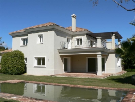 Villa for sale in town 121538