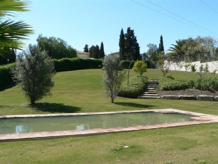Villa with 4 bedroom in town 121538