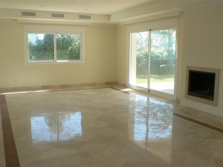 Villa with 4 bedroom in town, Spain 121538