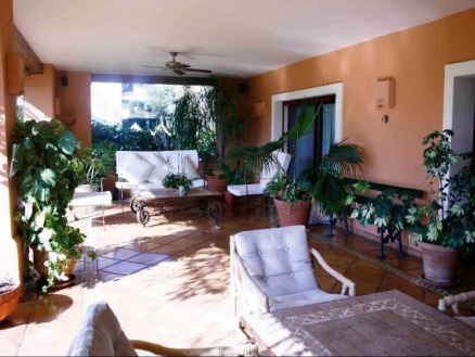 Villa for sale in town, Spain 121562