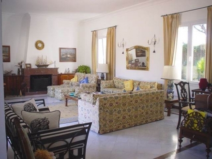 Sotogrande&nbsp;property:&nbsp;Villa&nbsp;with&nbsp;4&nbsp;bedroom&nbsp;in&nbsp;Sotogrande,&nbsp;Spain&nbsp;121569