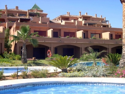 Estepona property: Apartment for sale in Estepona, Malaga 121730