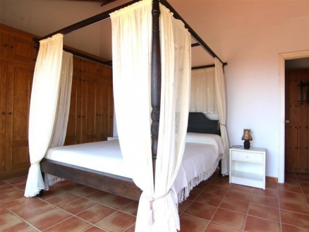 Estepona property: Estepona, Spain | Villa for sale 121734