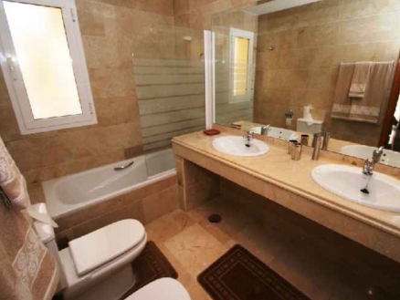 Aloha property: Apartment with 2 bedroom in Aloha, Spain 121737