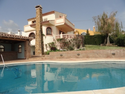 Estepona property: Estepona, Spain | Villa for sale 121743