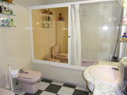 Coin property: Townhome with 5 bedroom in Coin 121771
